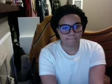 cam girl porn yveonyx image #3107318