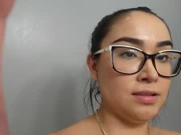 Cam for missbootylicious24