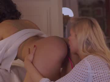 cam girl porn _2strangers image #4200075