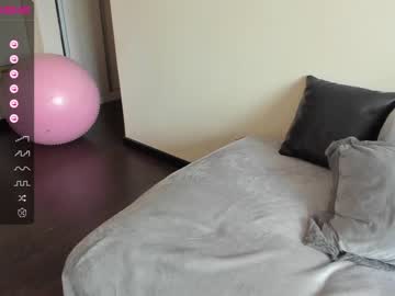 cam girl porn emilymilf__ image #4552939