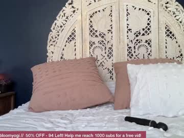 cam girl porn bloomyogi image #2689509