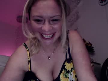 cam girl porn kiradivine image #1317093