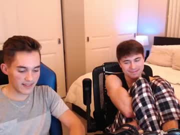 cam man porn roomiebros image #989088