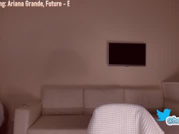 cam girl porn hollyextra image #935692