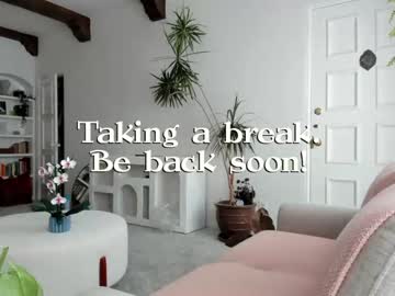 cam girl porn pretendlunch image #2410462