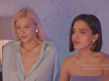 cam girl porn _2strangers image #2509457