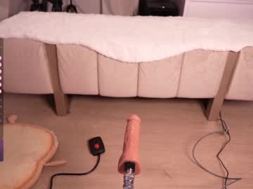 cam girl porn lau__1 image #5923324