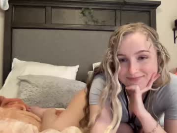 cam girl porn peachezzs image #3250825