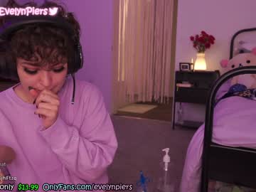 cam girl porn evelynpiers image #2655390