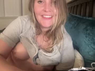 cam girl porn kristicutiez image #4751339