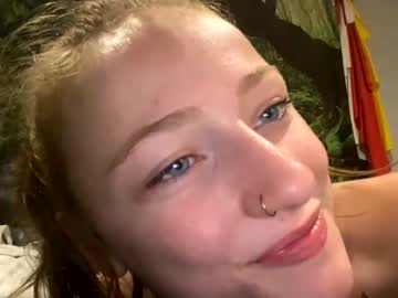 cam couple porn crittybangs image #2570699