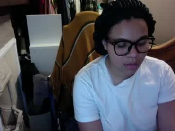 cam girl porn yveonyx image #3107504