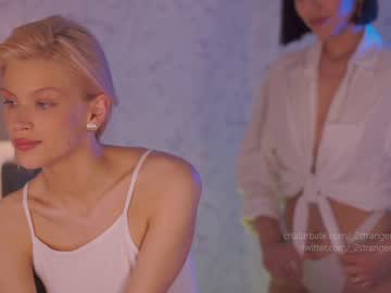 cam girl porn _2strangers image #2509842