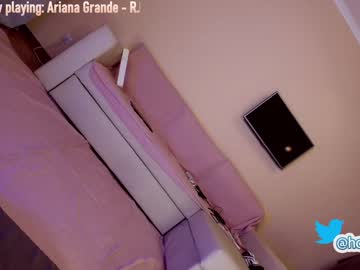 cam girl porn hollyextra image #2794903