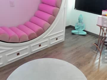 cam girl porn ashlyeroberts1 image #1266404