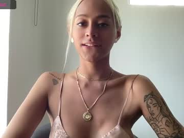 cam tranny porn xmonstrouscockivy image #5467673