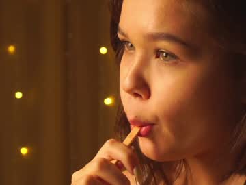 cam girl porn helenmoors image #4270054