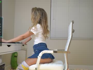 cam girl porn ashley_benson1 image #4679466