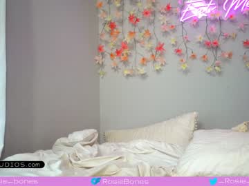 cam girl porn rosiebones image #1749115