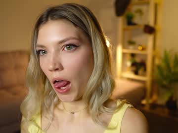 cam girl porn darlineash image #7039353