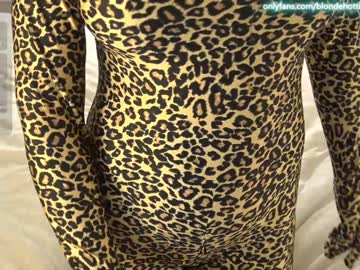 cam girl porn blondehottiek image #6579833