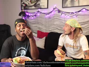 cam couple porn honeyand_thebear image #347844