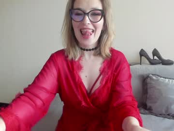cam girl porn emilymilf__ image #3689269