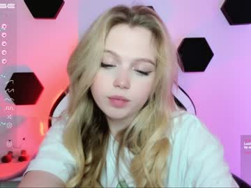 cam girl porn small_blondee image #4016251