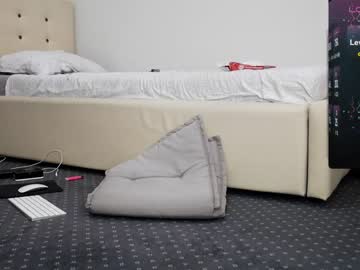 cam girl porn carmela_fox image #5907520