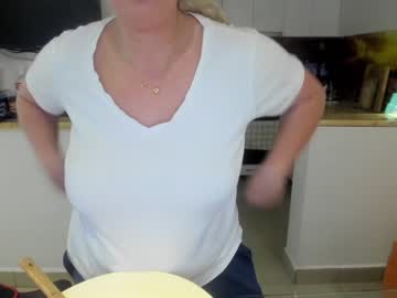 cam girl porn kiradivine image #821333