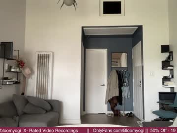 cam girl porn bloomyogi image #5178232