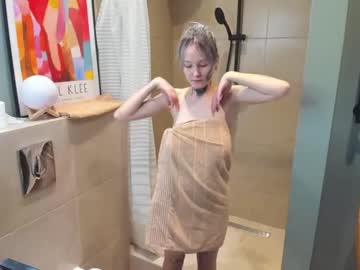 cam girl porn molly__11 image #5448858
