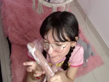 cam girl porn little_effy18 image #978397
