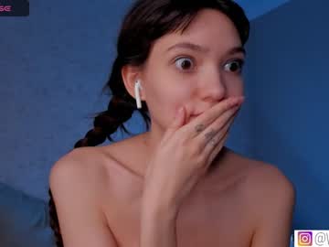 cam girl porn bzzzme image #6372025