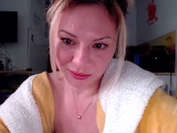 cam girl porn kiradivine image #1603890