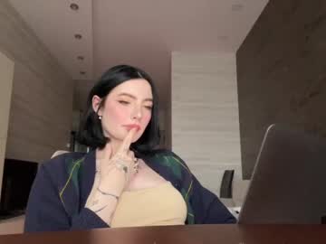 cam tranny porn evelynforever image #4525525
