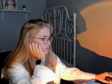 cam girl porn linellali image #2463849