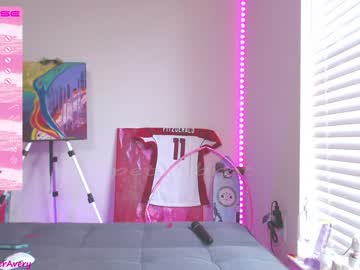cam girl porn petitebrat image #3447534