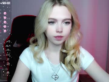 cam girl porn small_blondee image #3825526