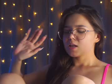 cam girl porn helenmoors image #4706725