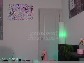 cam girl porn petitebrat image #6196704