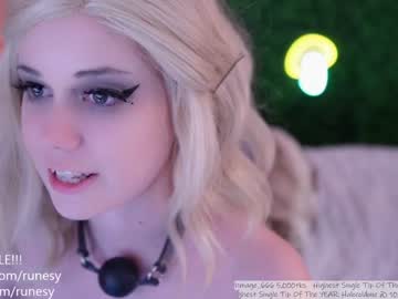 cam girl porn runesy image #2956099