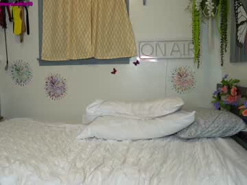 cam girl porn 19honeysuckle image #2495187