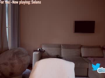 cam girl porn hollyextra image #1940496