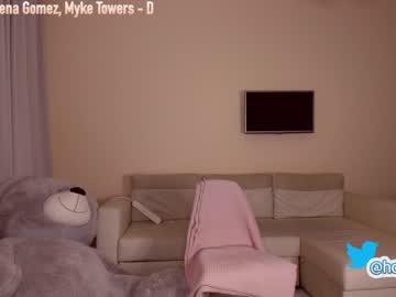 cam girl porn hollyextra image #1379520