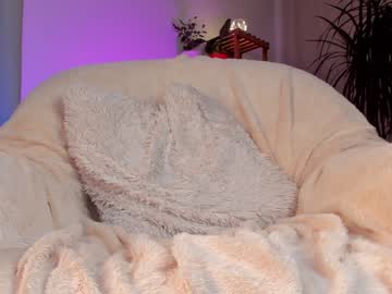 cam girl porn kiss__it__better image #3276235