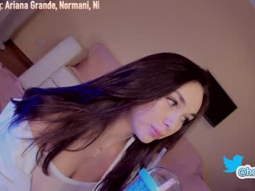 cam girl porn hollyextra image #2567944