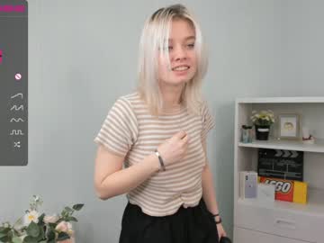 cam girl porn _naked_heart_ image #5658700