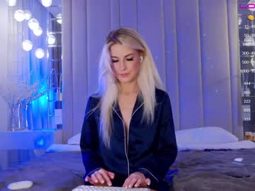cam girl porn krissone image #2640410