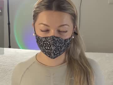 cam girl porn blondehottiek image #6081337